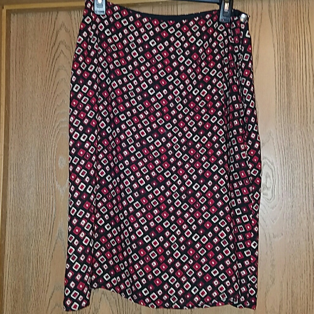 Red and black print skirt